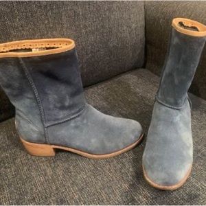 Ugg navy boots